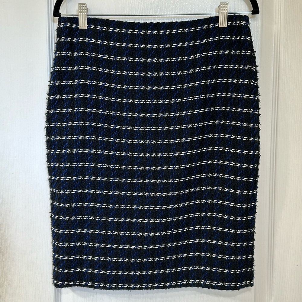 Ann Taylor beautiful skirt